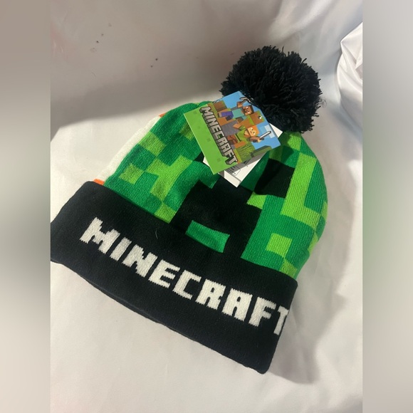 New Minecraft Green and Black Kids Beanie - Picture 1 of 7